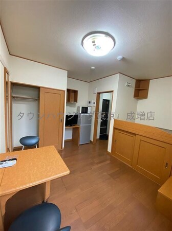 レオパレスROOSTの物件内観写真